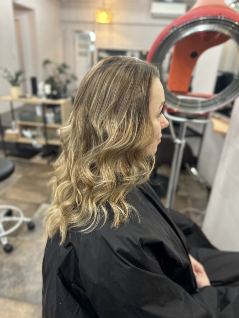 Hair highlights and tone - Image 1