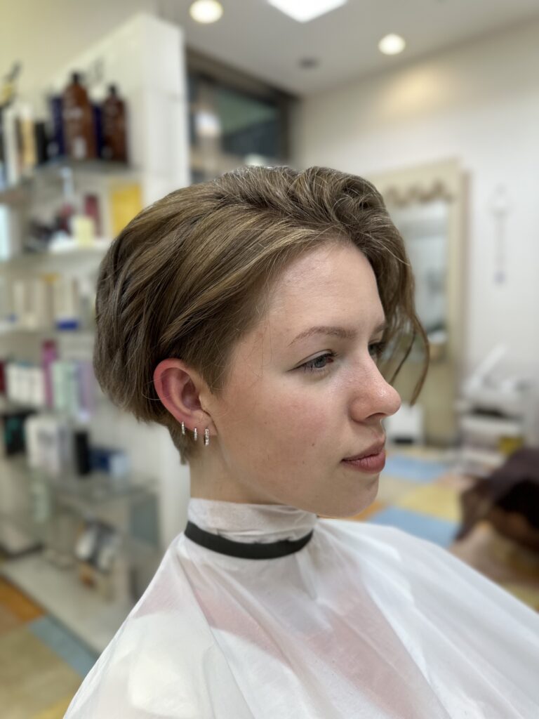 Women`s cut - Image 3